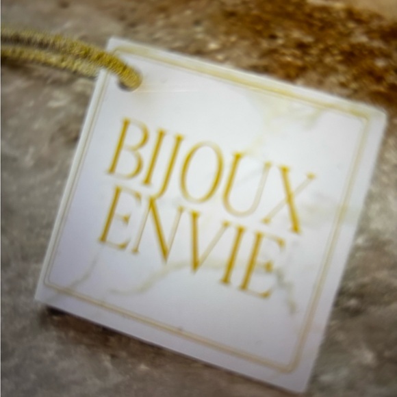 Multi Strand Tortoise Shell Necklace - Picture 4 of 4